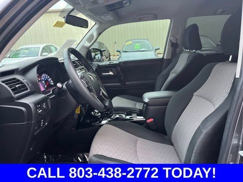 Used 2017 Toyota 4Runner SR5 AWD/4WD image 7