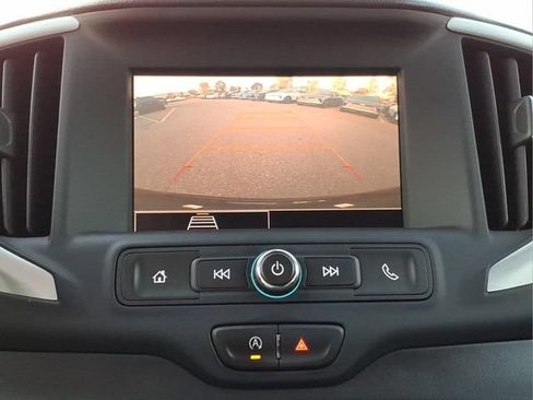Used 2022 GMC Terrain SLE AWD/4WD image 19