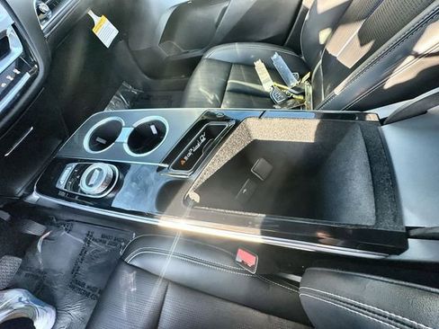 Used 2024 Cadillac Lyriq Sport image 36