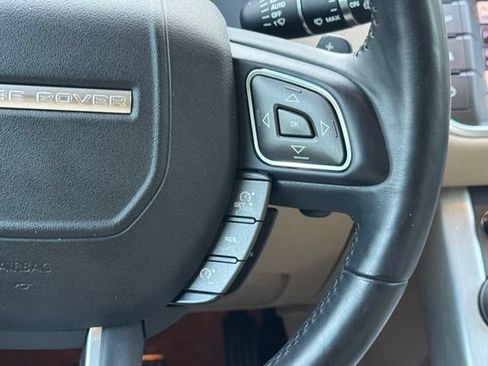 Used 2013 Land Rover Range Rover Evoque Pure Plus AWD/4WD image 24