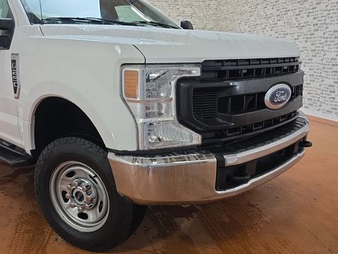 Used 2021 Ford F250 XL w/ Power Equipment Group image 11