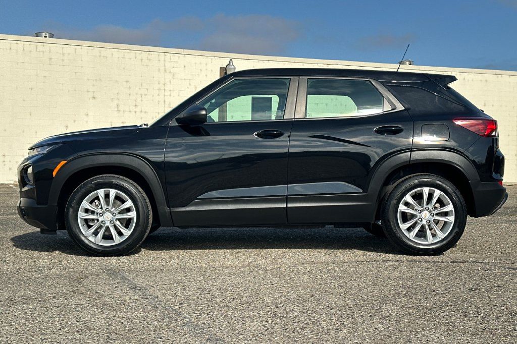 Used 2023 Chevrolet TrailBlazer LS FWD image 7