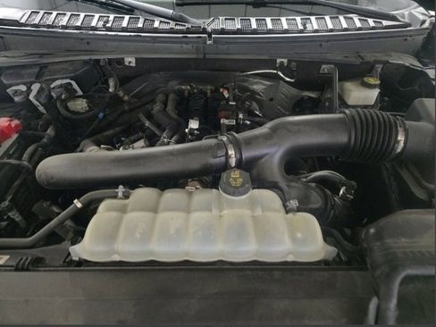 Used 2022 Ford Expedition Platinum image 11