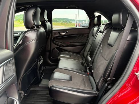 Used 2019 Ford Edge ST w/ Equipment Group 401A AWD/4WD image 13