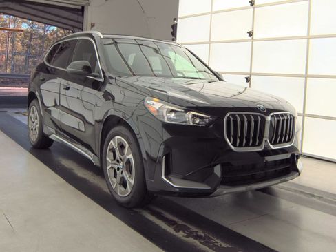 Used 2025 BMW X1 xDrive28i image 6