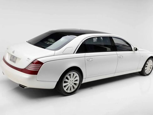 Used 2009 Maybach 62 S RWD image 3