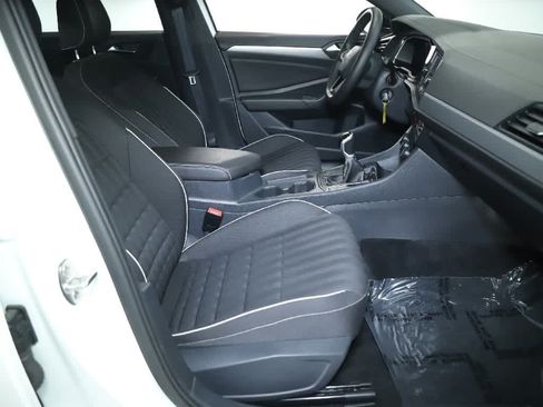 Certified 2024 Volkswagen Jetta Sport FWD image 32