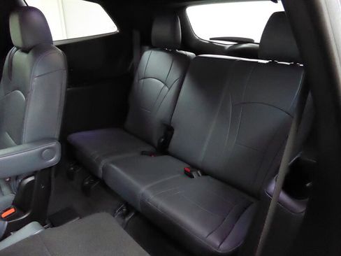 Used 2023 Buick Enclave Essence w/ Sport Touring Edition image 30