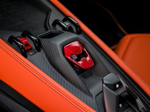 Used 2024 Lamborghini Revuelto AWD/4WD image 36