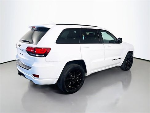 Used 2021 Jeep Grand Cherokee Laredo X image 7
