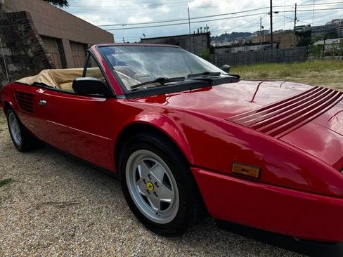 Used 1988 Ferrari Mondial 3.2 Cabriolet image 24