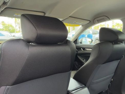 Used 2022 Honda Accord LX image 16