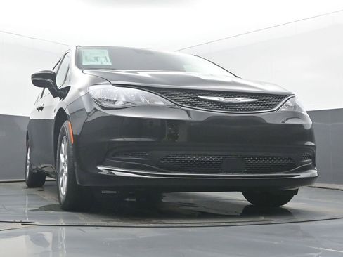 New 2026 Chrysler Voyager LX image 53