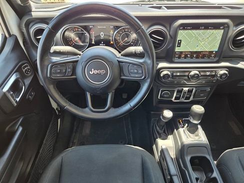 Used 2021 Jeep Gladiator Sport AWD/4WD image 18