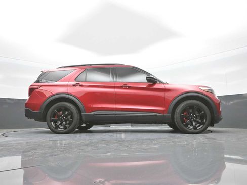 Used 2023 Ford Explorer ST w/ Equipment Group 401A AWD/4WD image 44