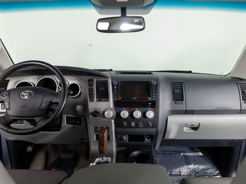 Used 2010 Toyota Tundra Limited AWD/4WD image 34