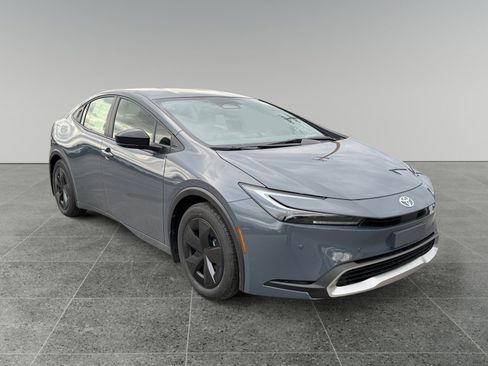 New 2026 Toyota Prius Plug-In Hybrid image 7