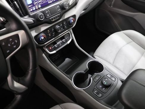 Used 2023 GMC Terrain SLT w/ Tech Package AWD/4WD image 31
