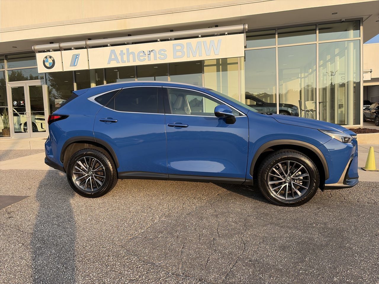 Used 2022 Lexus NX 350 AWD image 9