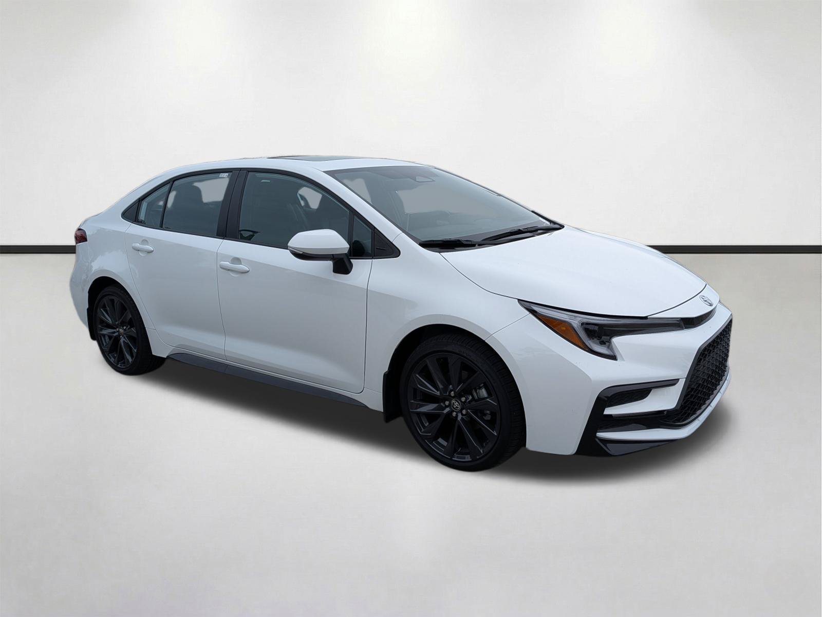 Used 2026 Toyota Corolla XSE FWD image 2
