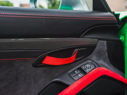 Used 2018 Porsche 911 GT2 RS RWD image 38