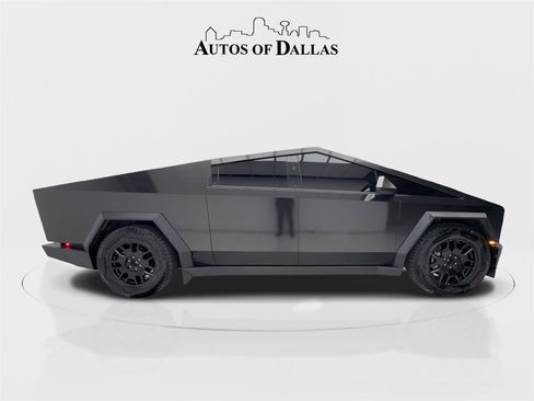 Used 2024 Tesla Cybertruck AWD Crew Cab image 9