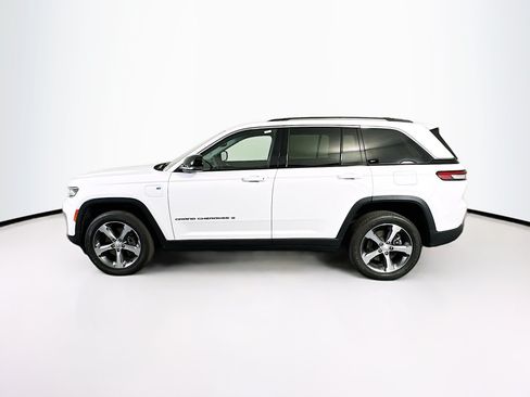 Used 2023 Jeep Grand Cherokee 4WD 4xe image 4