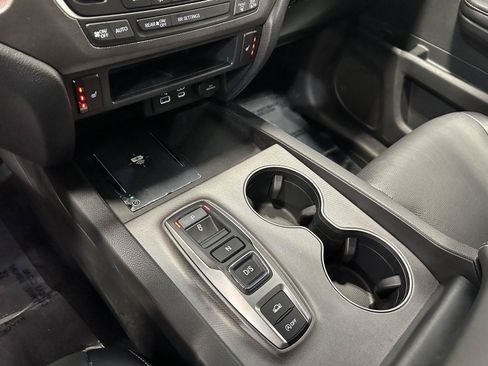 Certified 2024 Honda Ridgeline RTL image 25