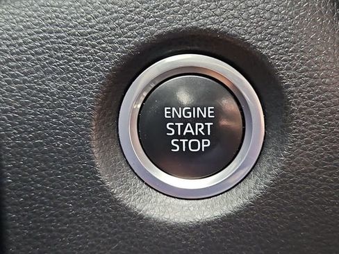 Used 2024 Toyota Corolla SE FWD image 18
