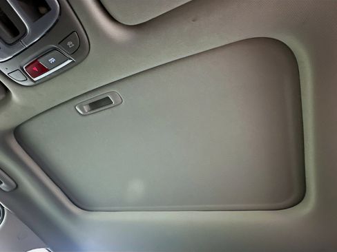 Used 2025 Kia Telluride S FWD image 26