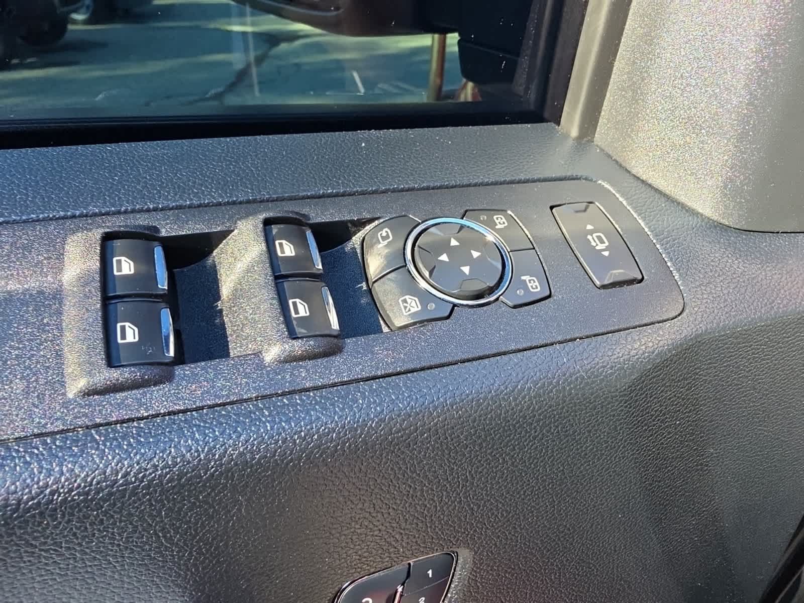 Used 2017 Ford F250 Lariat w/ Lariat Ultimate Package AWD/4WD image 22