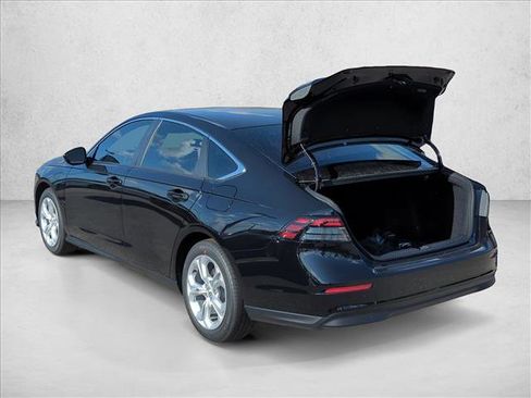 New 2025 Honda Accord LX image 8