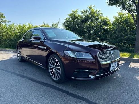 Used 2017 Lincoln Continental Select FWD image 1