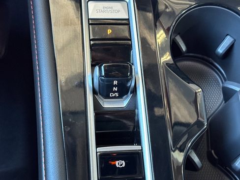 New 2025 Volkswagen Atlas Peak Edition SE image 19