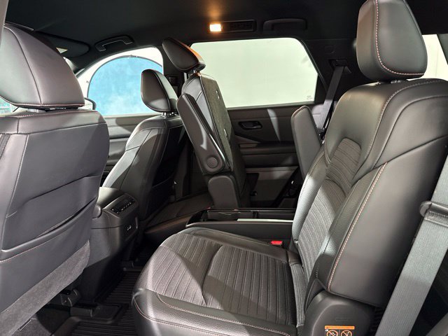 Used 2023 Nissan Pathfinder Rock Creek AWD/4WD image 14