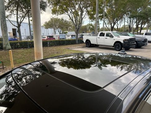 Used 2022 BMW 540i w/ M Sport Package image 21