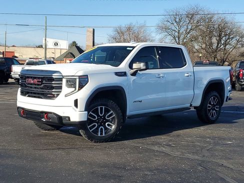 Used 2022 GMC Sierra 1500 AT4 w/ AT4 Premium Package AWD/4WD image 32