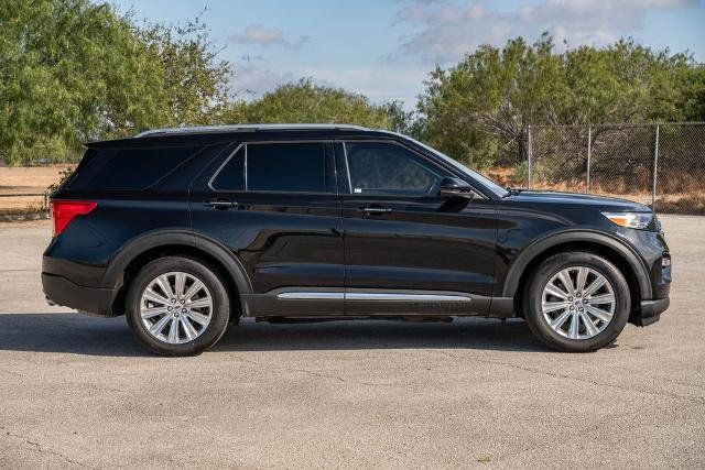 Certified 2022 Ford Explorer Limited w/ Equipment Group 301A RWD image 9