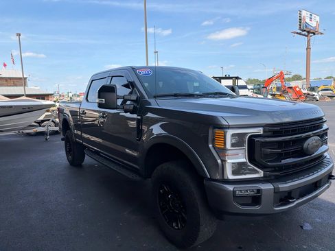 Used 2022 Ford F250 Platinum w/ Tremor Off-Road Package AWD/4WD image 19