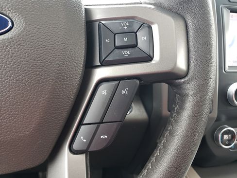 Used 2021 Ford Expedition XLT image 17