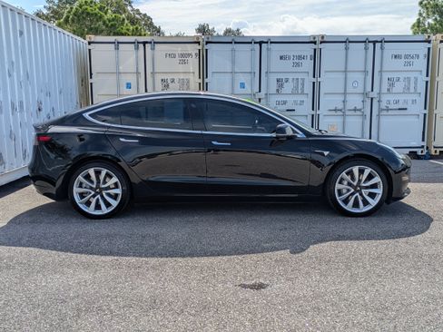 Used 2018 Tesla Model 3 Long Range RWD image 4