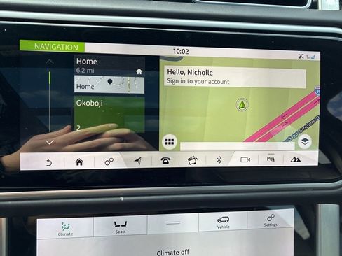 Used 2018 Land Rover Range Rover HSE image 10