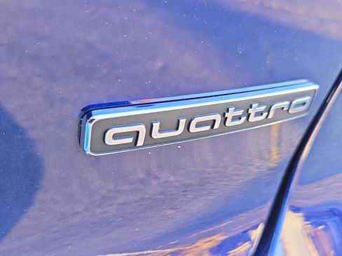 Used 2024 Audi Q4 e-tron Premium image 10