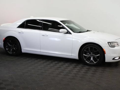 Used 2021 Chrysler 300 S RWD image 5