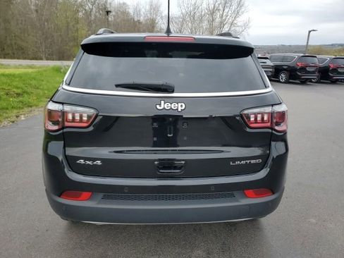 Used 2023 Jeep Compass Limited w/ Elite Group AWD/4WD image 4