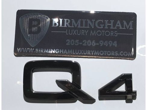 Used 2024 Audi Q4 e-tron Premium Plus w/ Premium Plus image 17