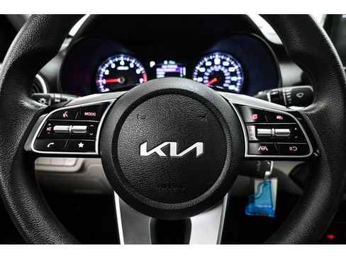 Used 2023 Kia Forte LXS FWD image 31