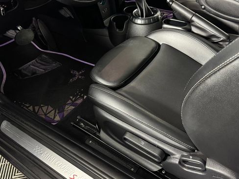 Used 2015 MINI Cooper S image 19