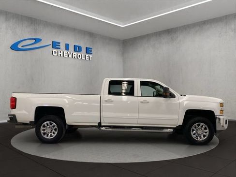Used 2016 Chevrolet Silverado 3500 LT w/ LT Convenience Package AWD/4WD image 2