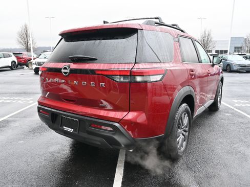 New 2026 Nissan Pathfinder SV image 8